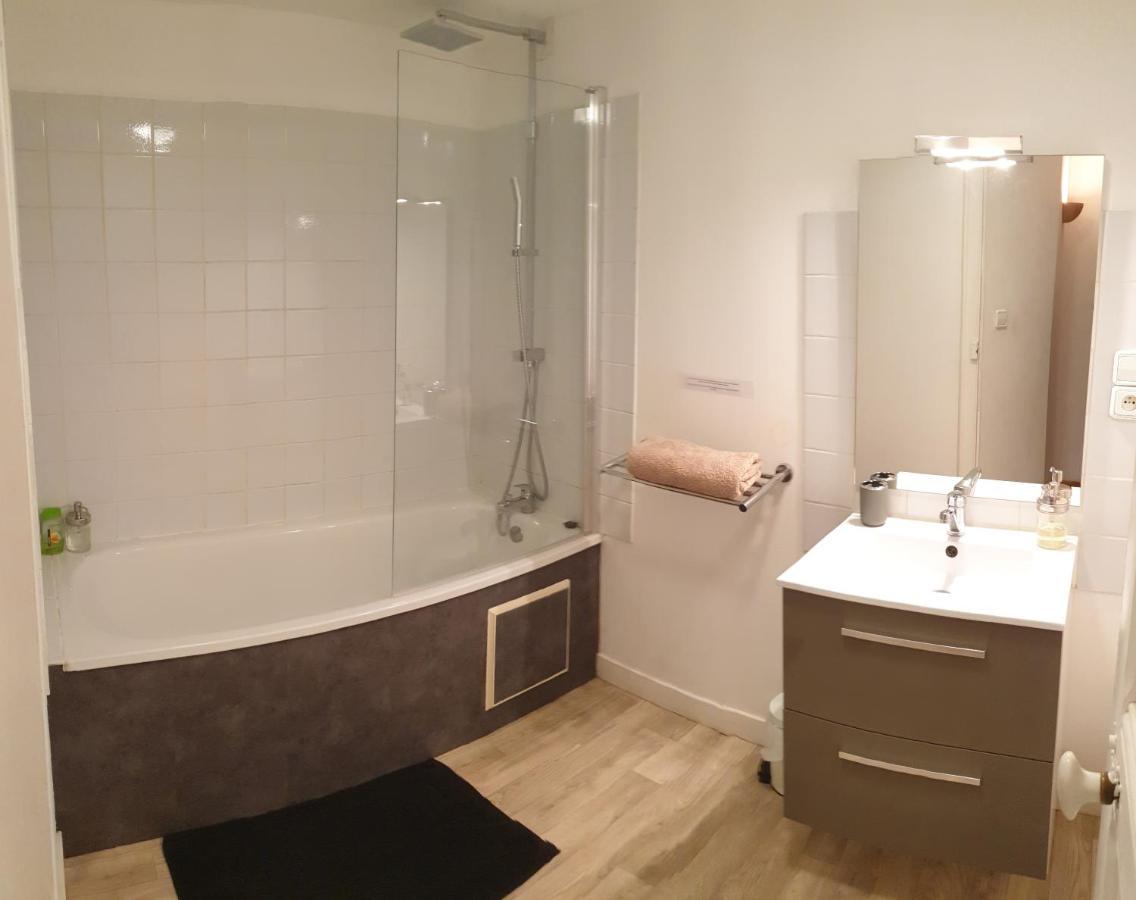 Appartement Agreable 1 A 4 Personnes Шомон Экстерьер фото